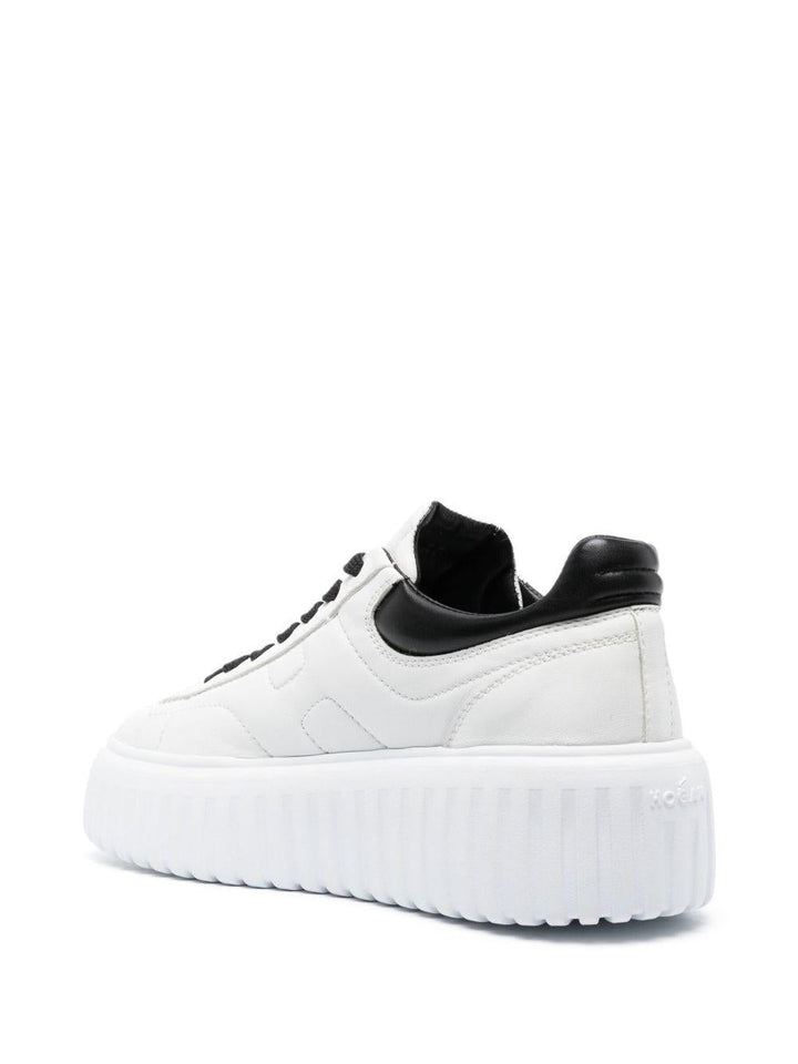 Sneakers con ricamo 
