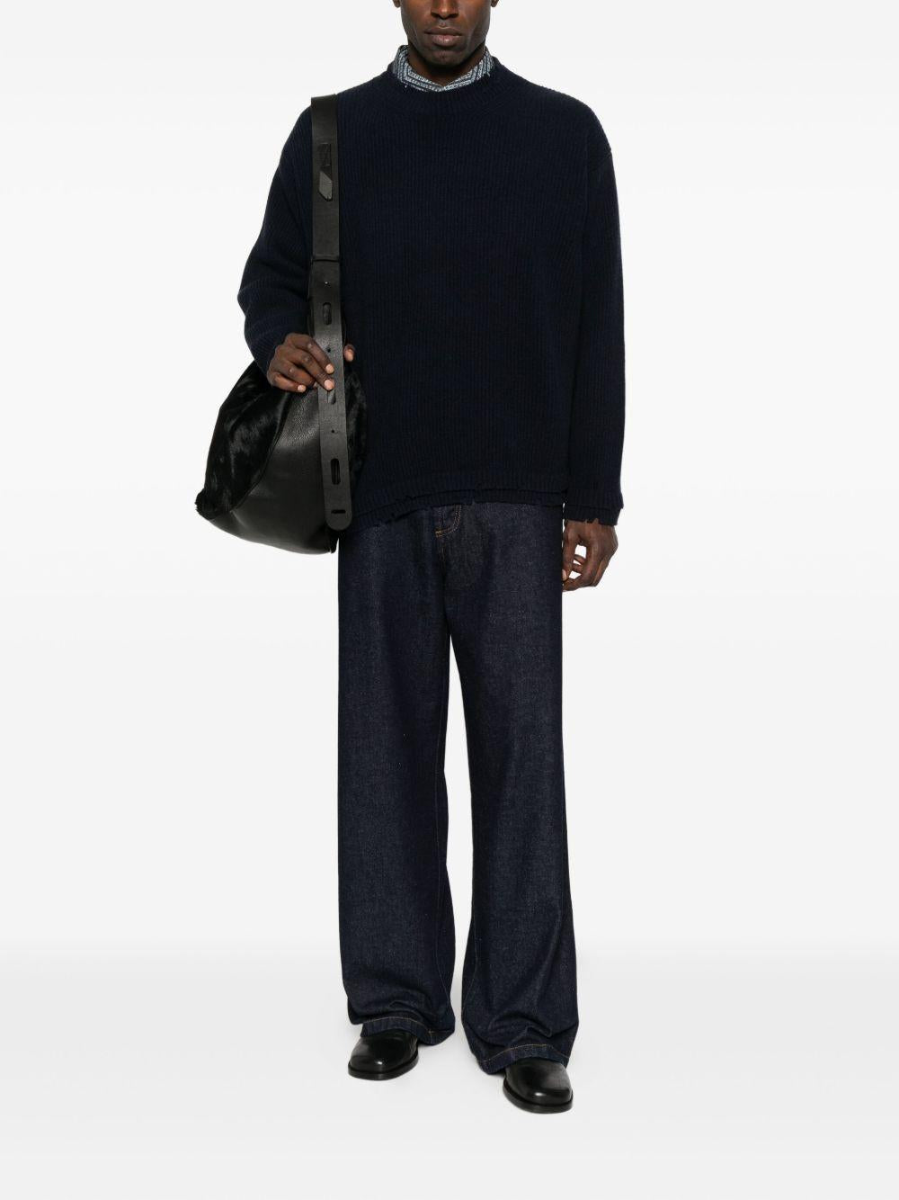 Maglione blu a coste 