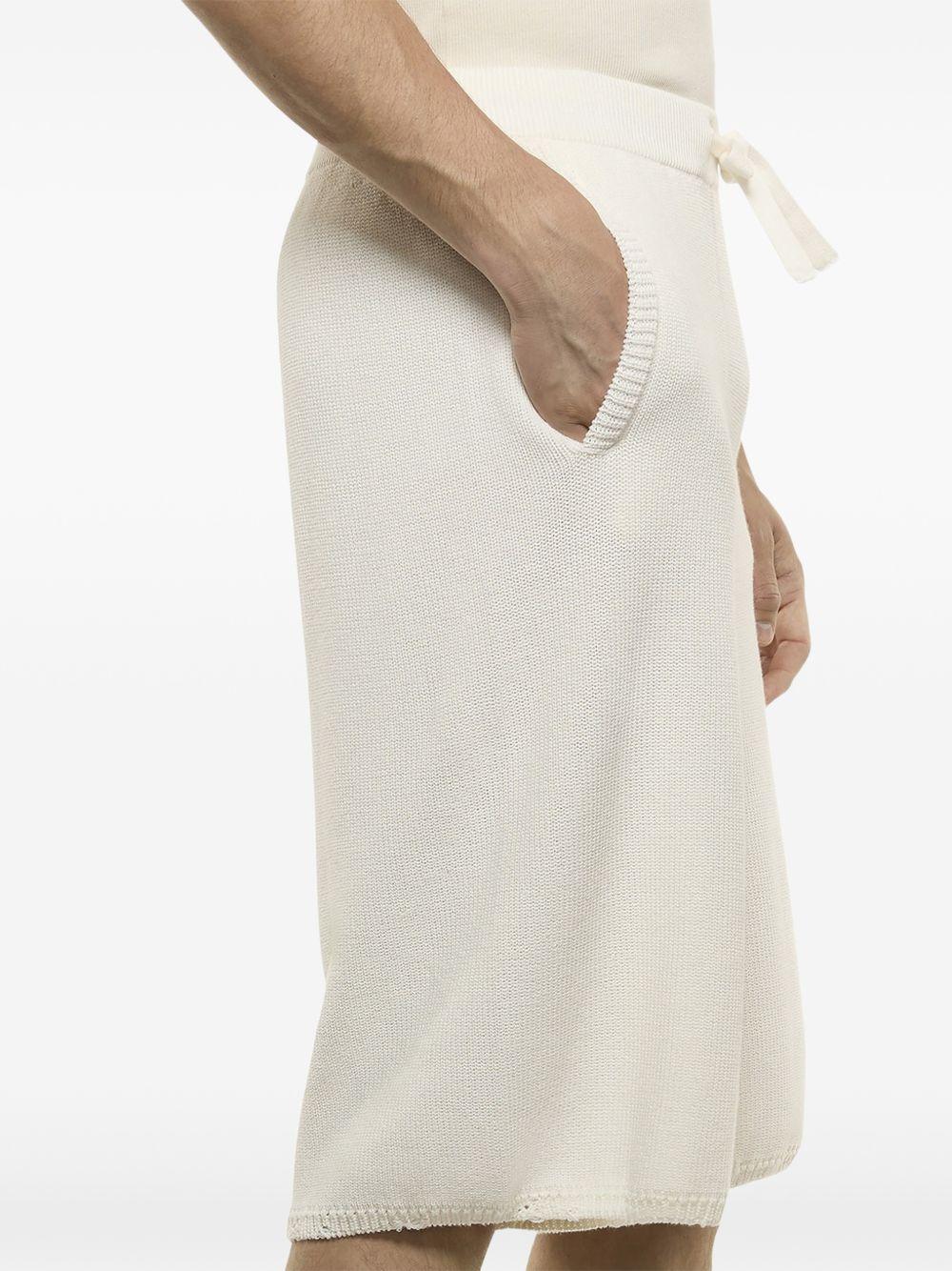 Shorts neroi in maglia con coulisse 