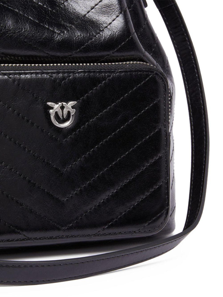 Borsa a secchiello trapuntata 