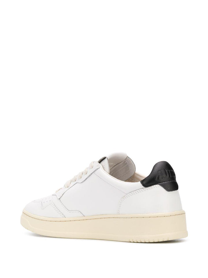 Sneakers bianche Medalist con tallone a contrasto 
