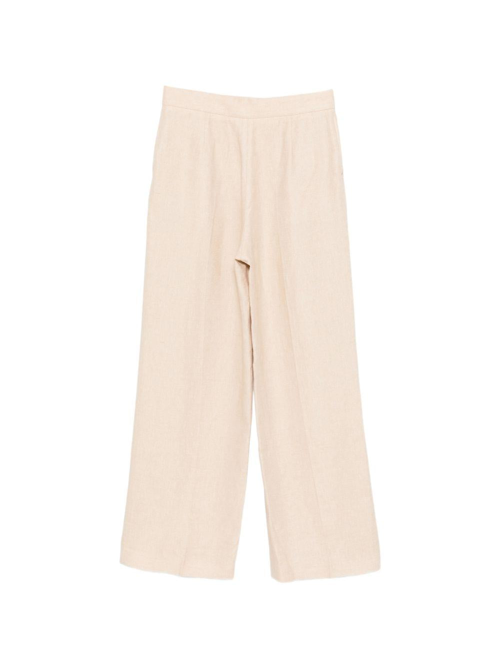 Pantaloni con bottoni 