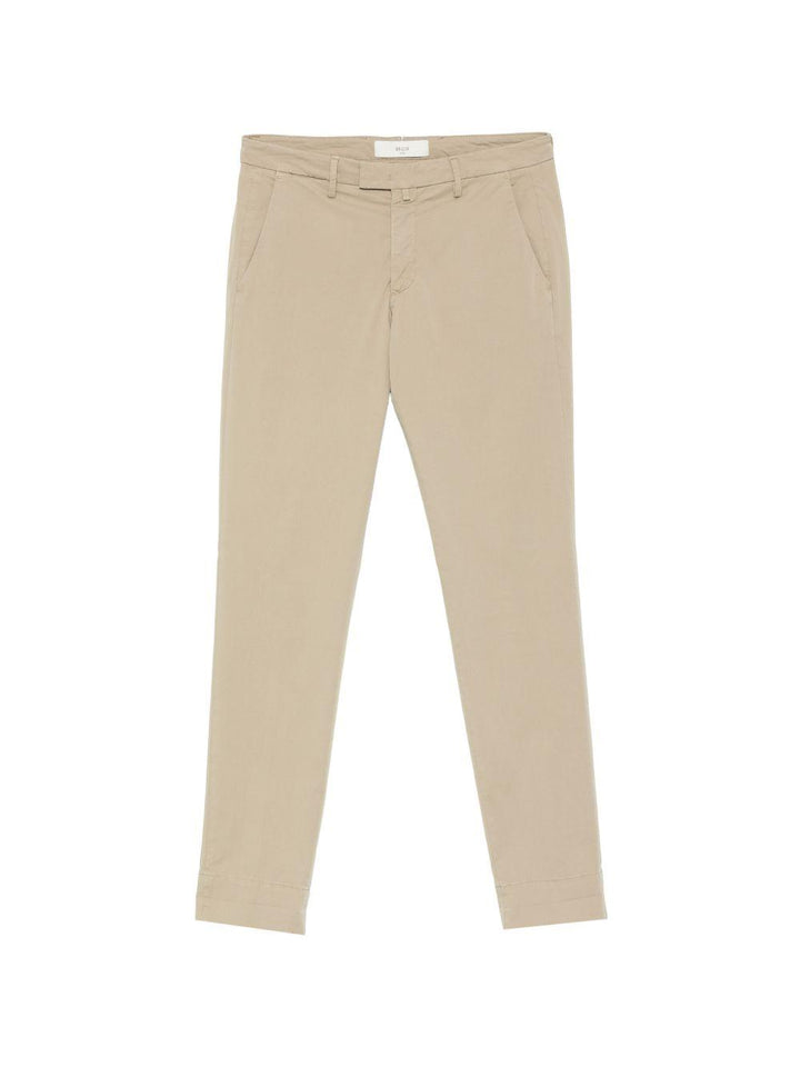 Pantaloni biscotto con risvolto 
