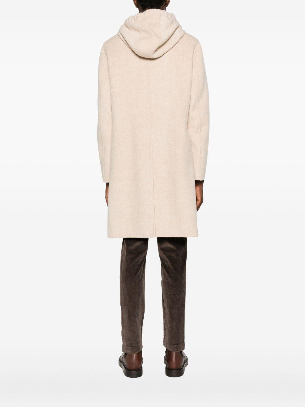 Cappotto beige chiaro con cappuccio 