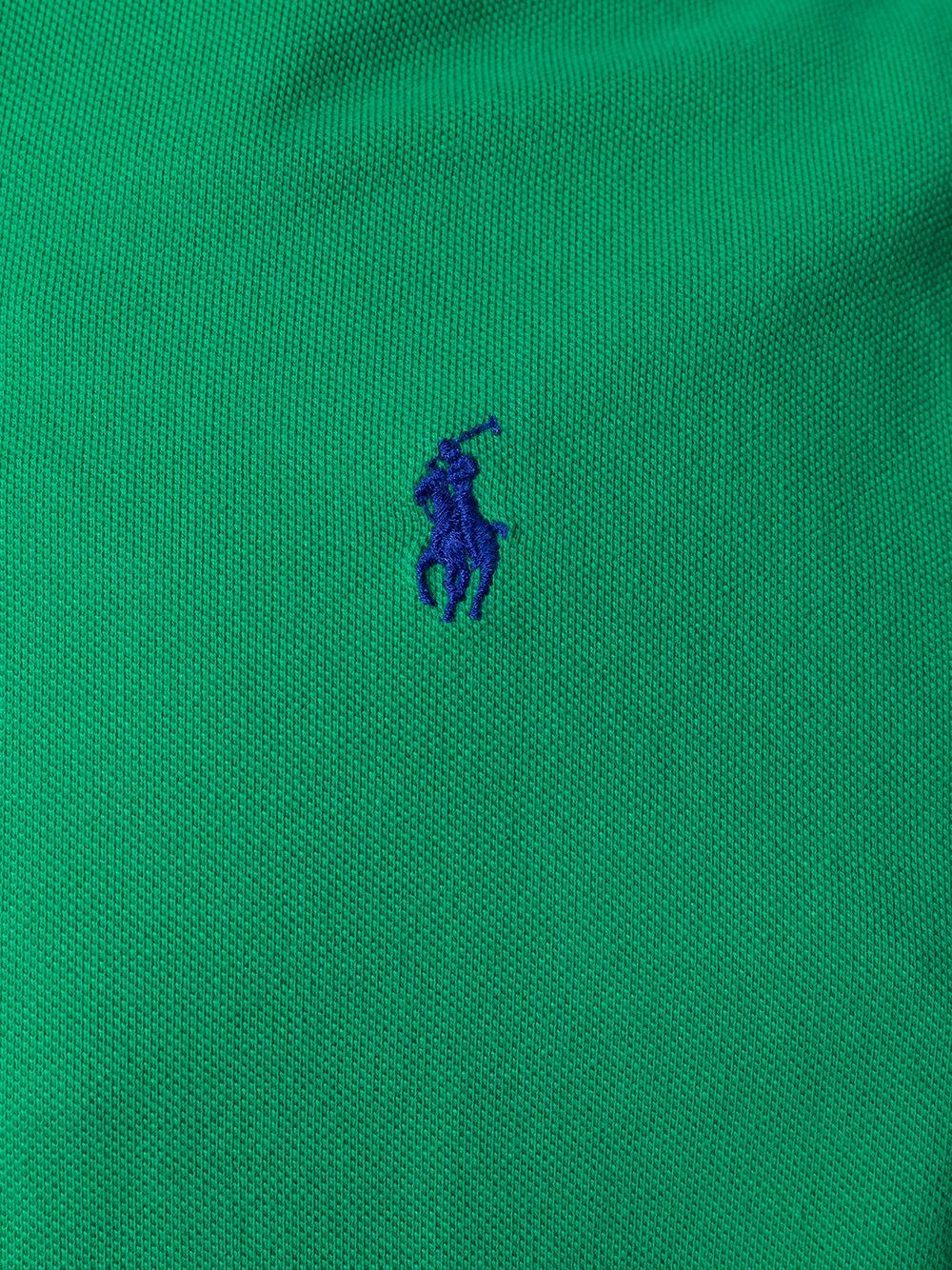 Polo verde con ricamo 