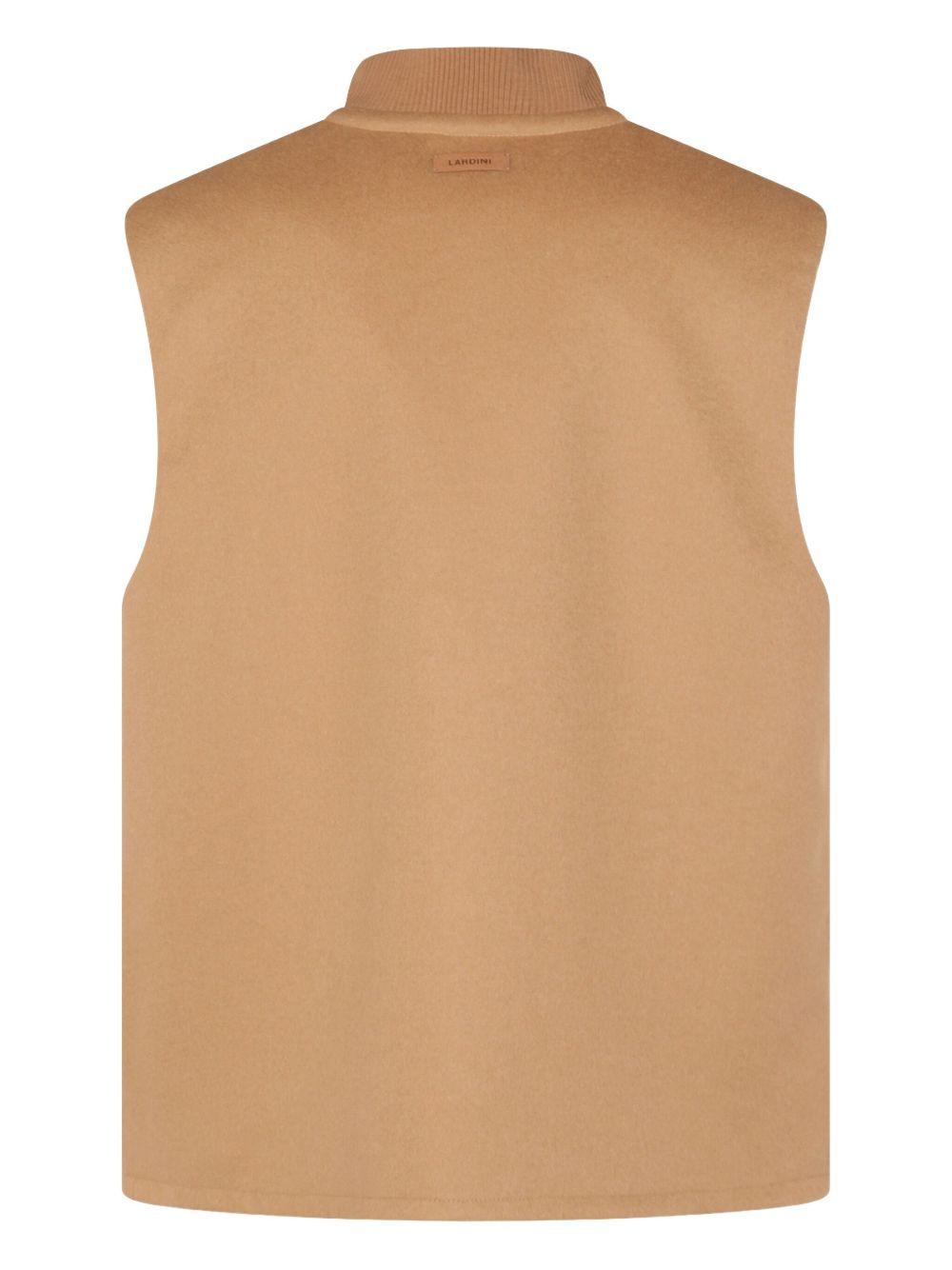 Gilet cammello con zip 
