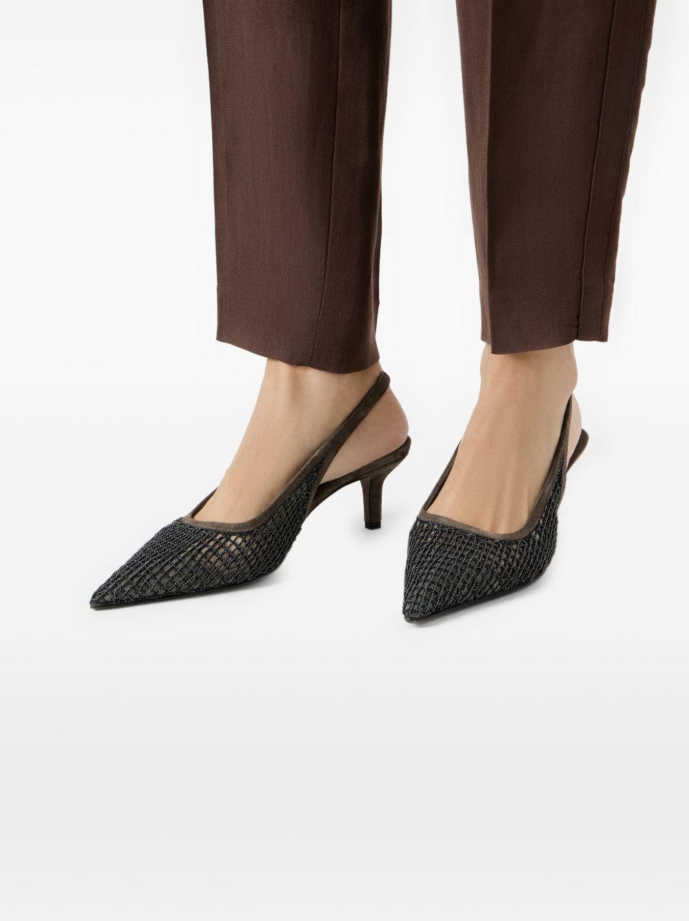 Pumps con cinturino posteriore 