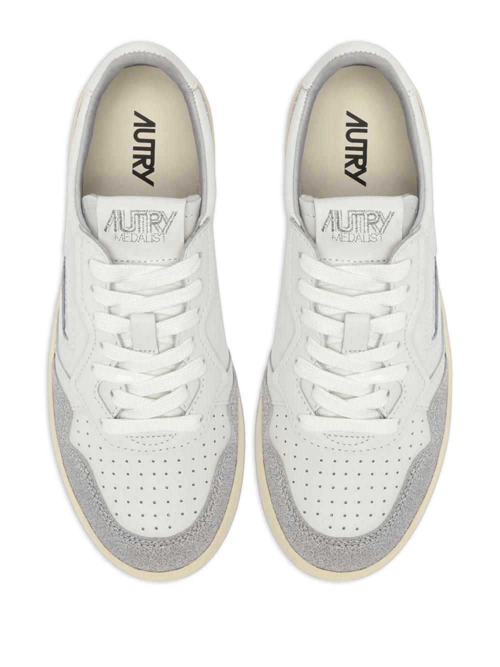Sneakers Medalist 