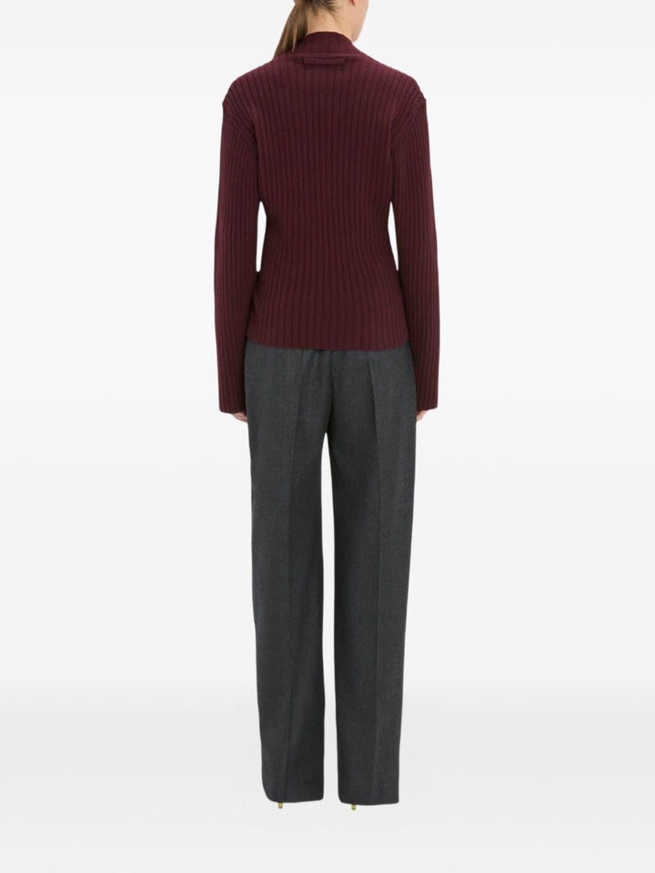 Pantaloni dritti con pieghe 
