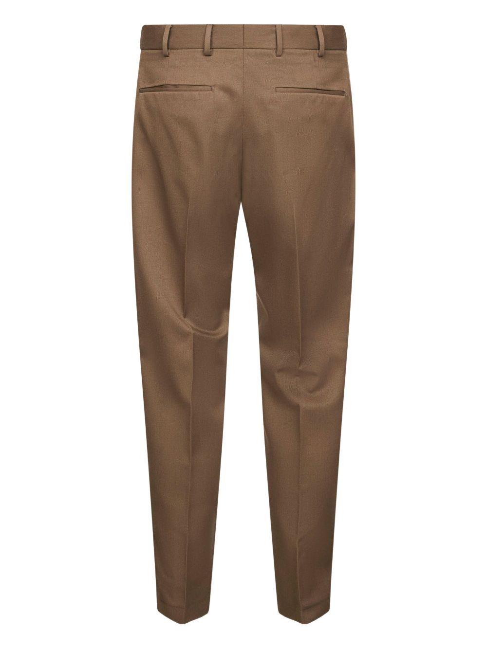 Pantaloni kaki con piega