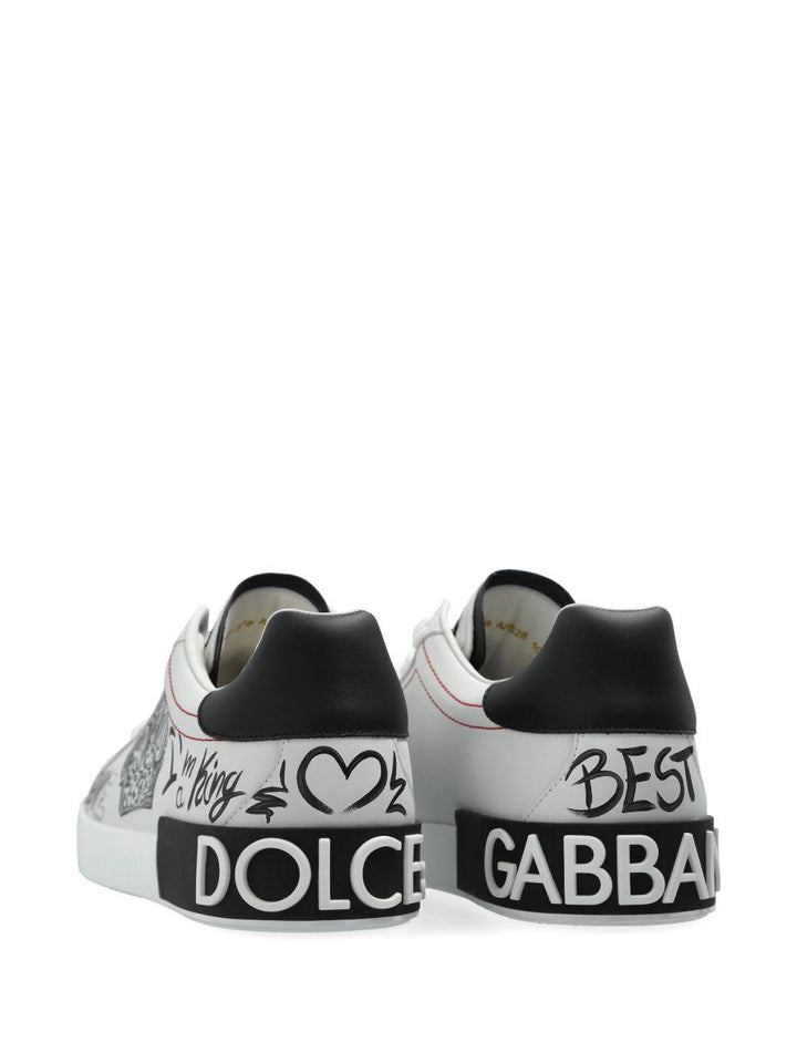 Sneakers bianche con applicazione logo e rinforzo a contrasto 
