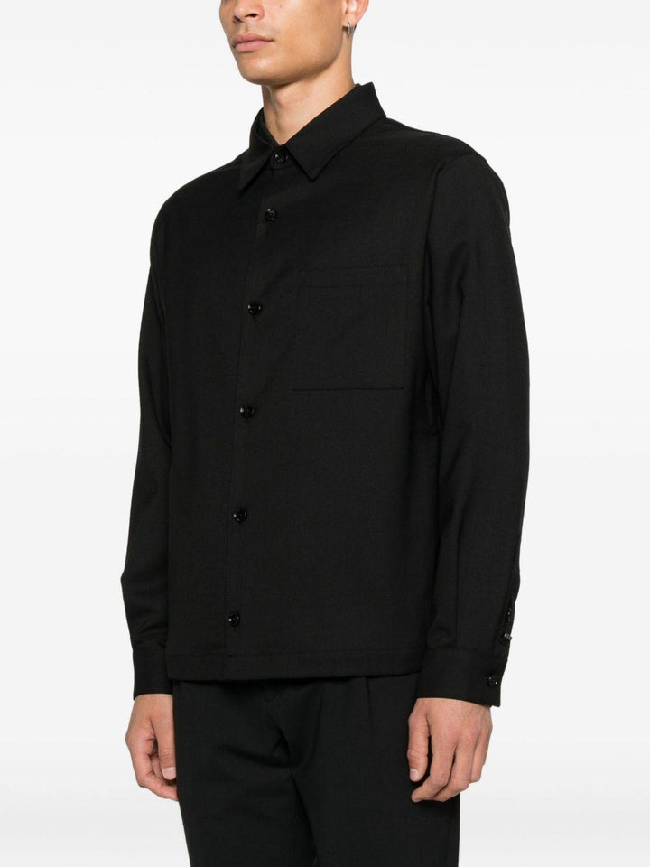 Camicia nera a maniche lunghe 