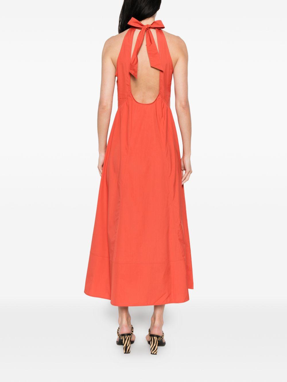 Abito con scollo all&