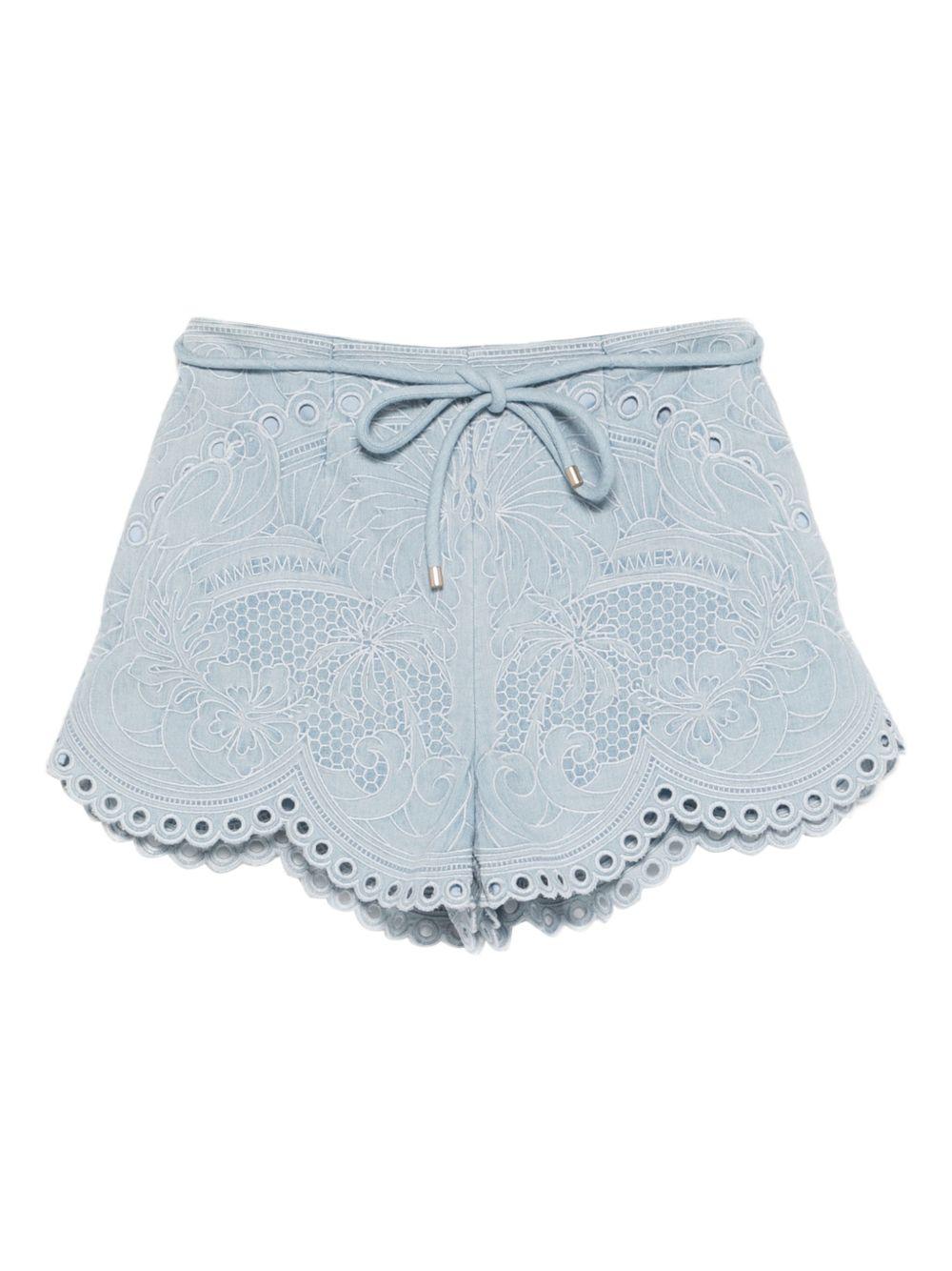 Shorts con ricamo 