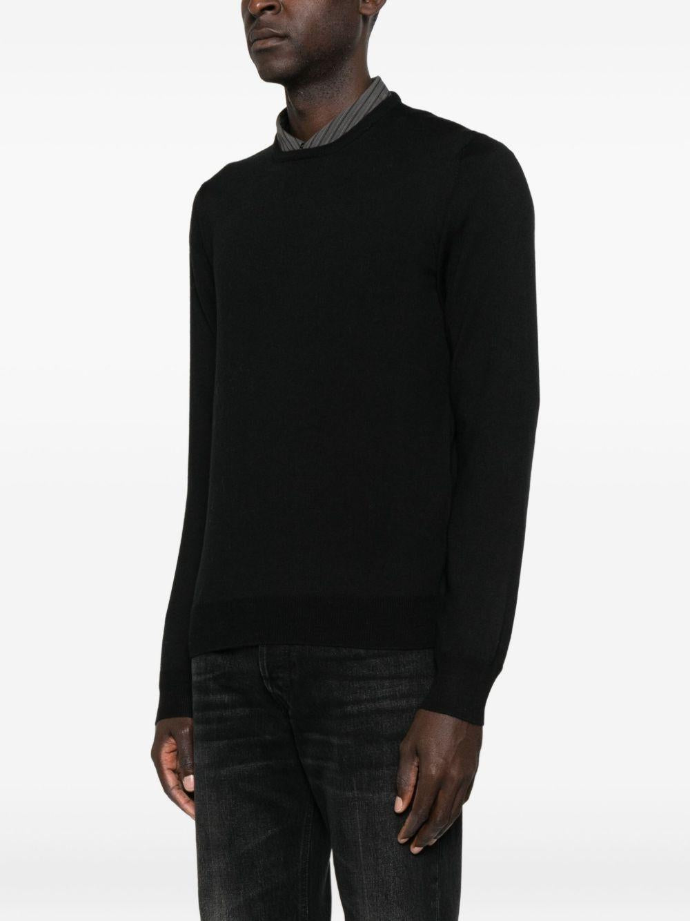 Maglione girocollo nero 