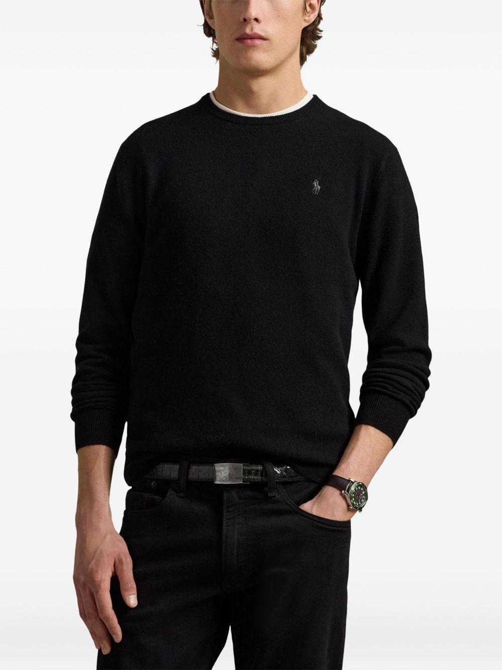 Maglione nero girocollo 