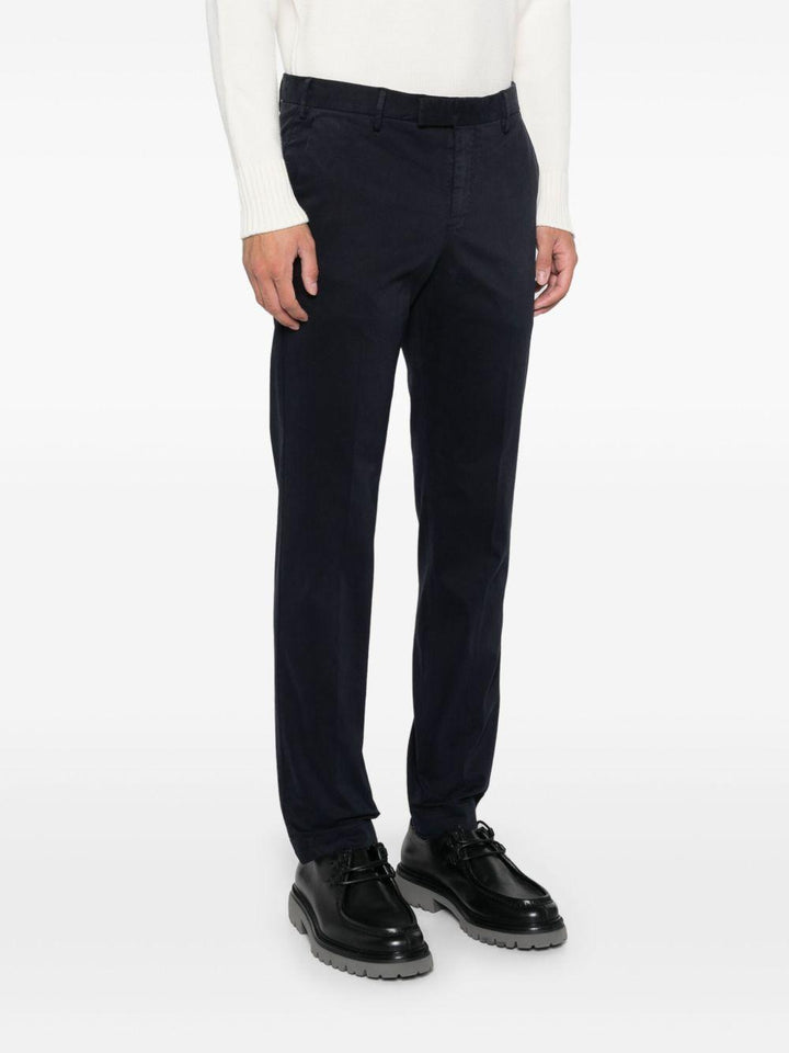 Pantaloni navy con pieghe 