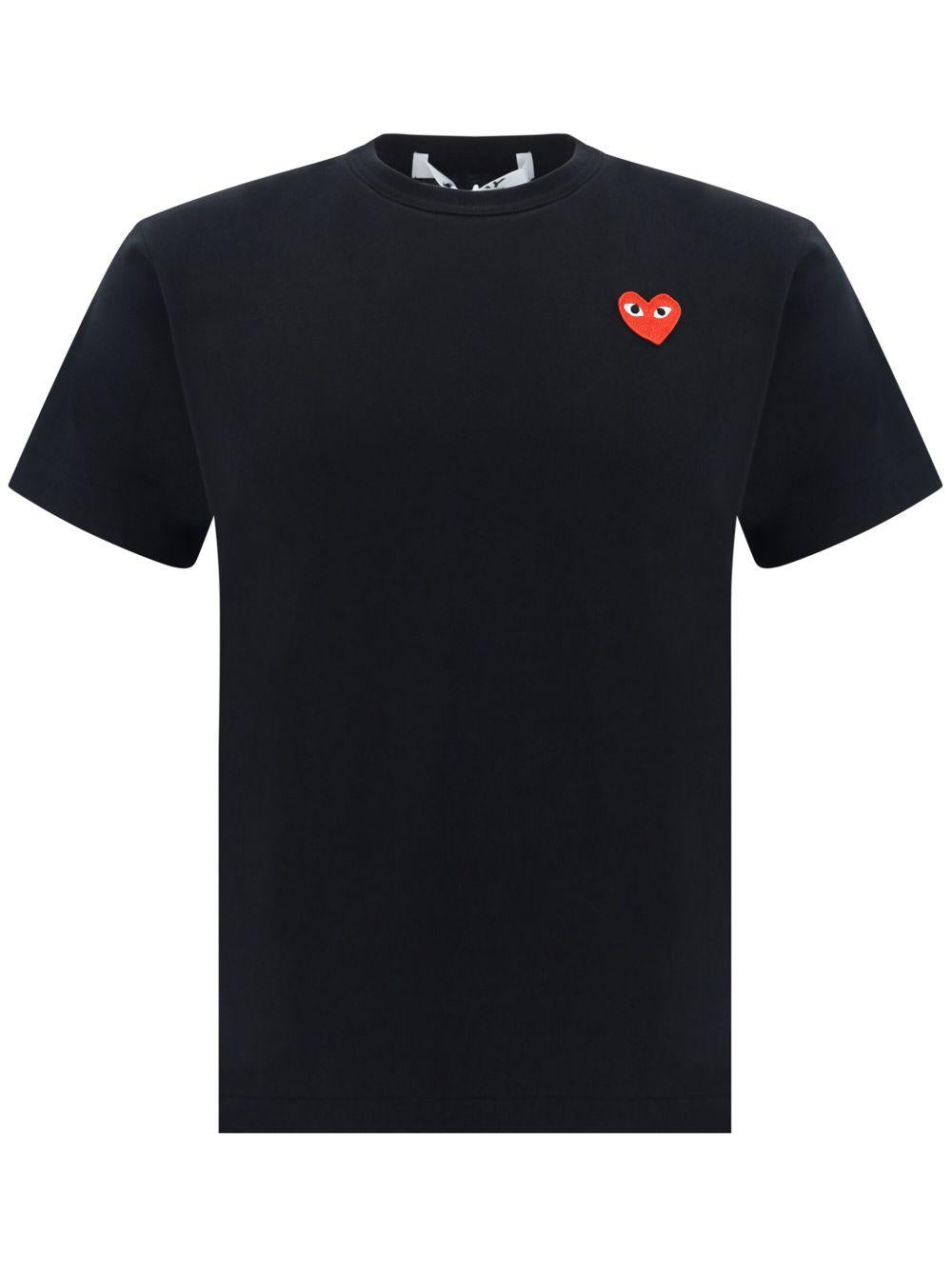 T-shirt nera con stampa cuore rosso 