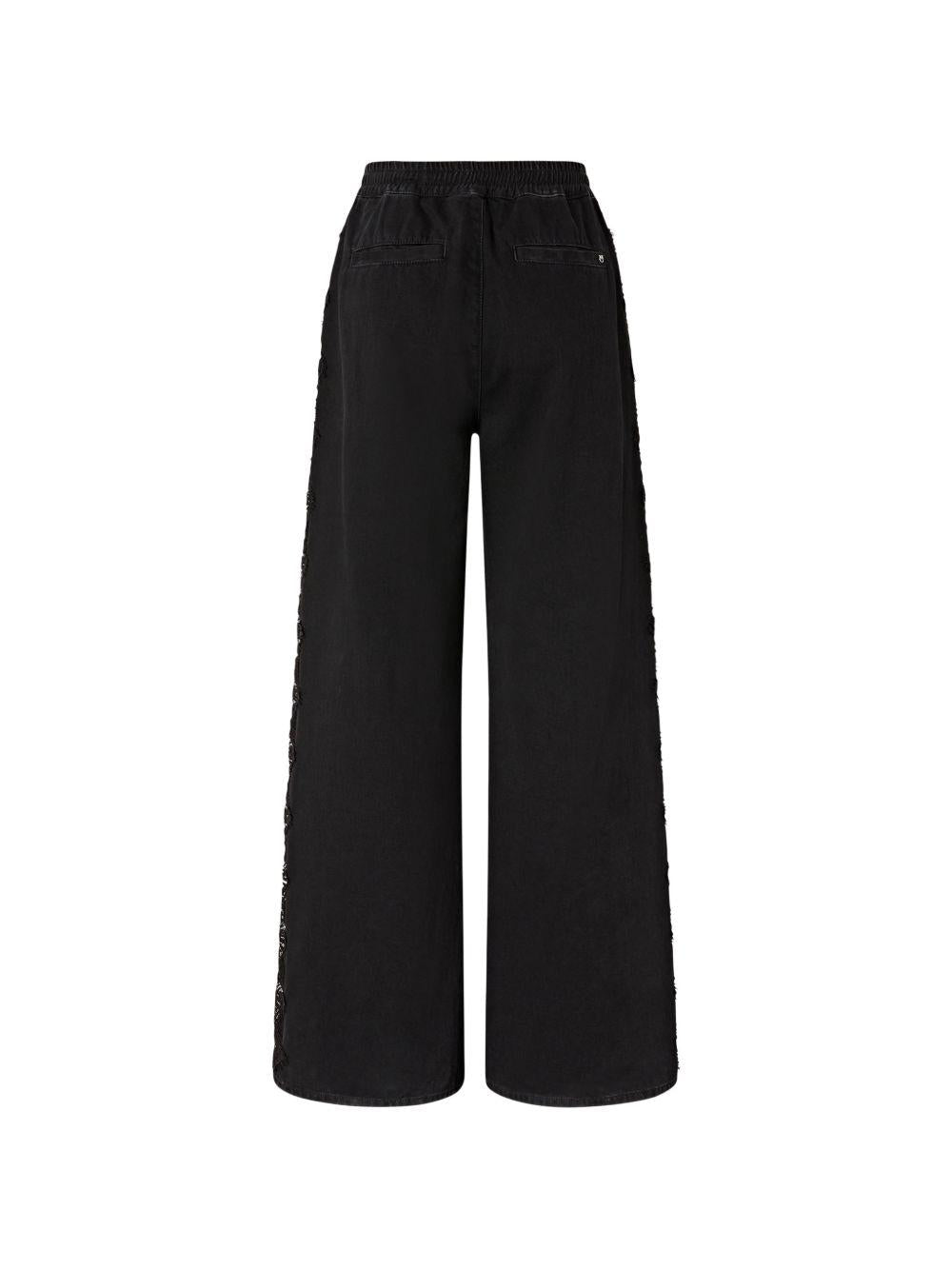 Pantaloni ampi 