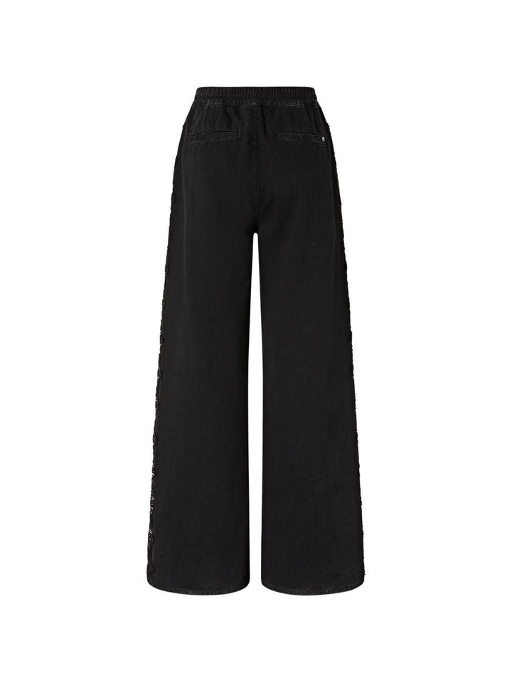 Pantaloni ampi 