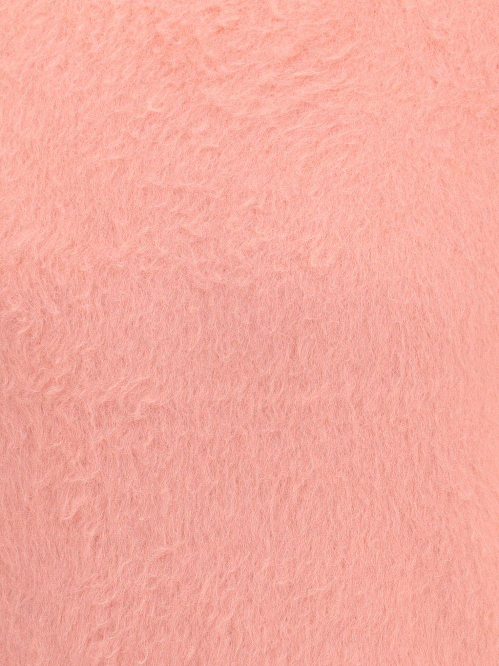 Maglione rosa con finitura morbida 