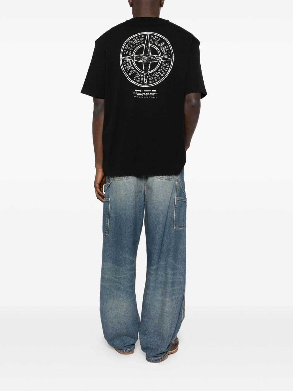 T-shirt nero con logo 