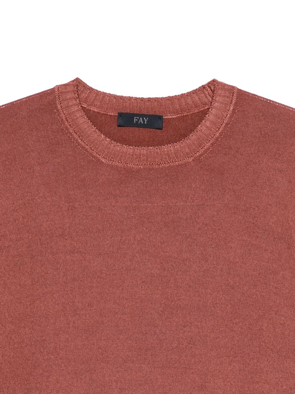Maglione marrone con scollo rotondo 