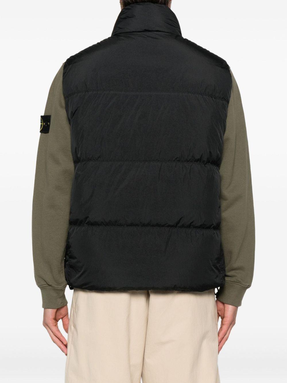 Gilet in piuma nero con tasche 