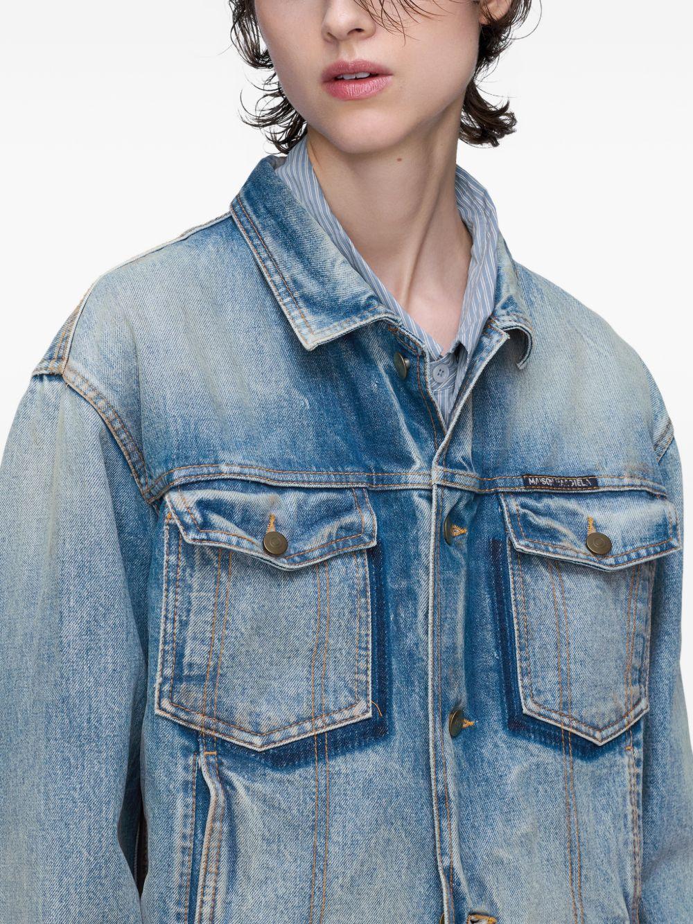 Giacca denim con bordi sfrangiati 