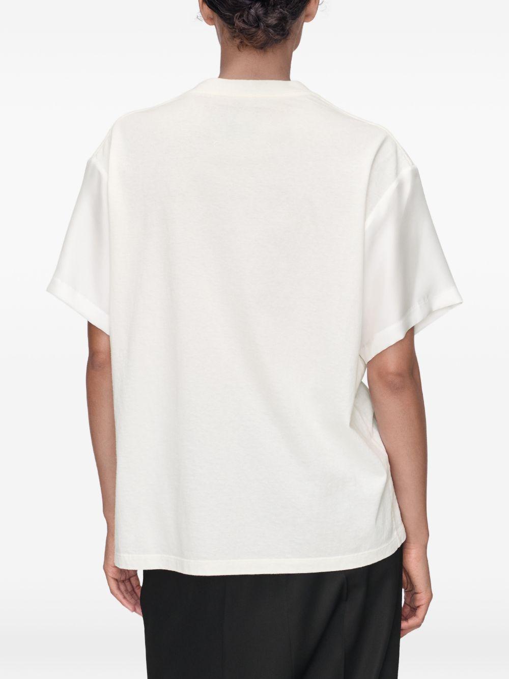 T-shirt con scollo a V 