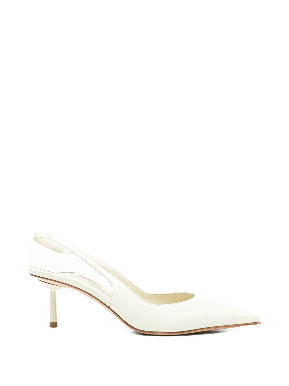 Pumps Bella con cinturino 