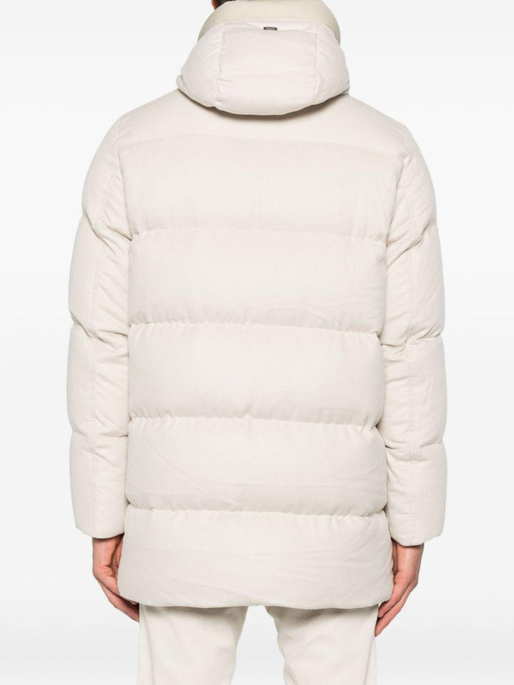Cappotto trapuntato beige con cappuccio 