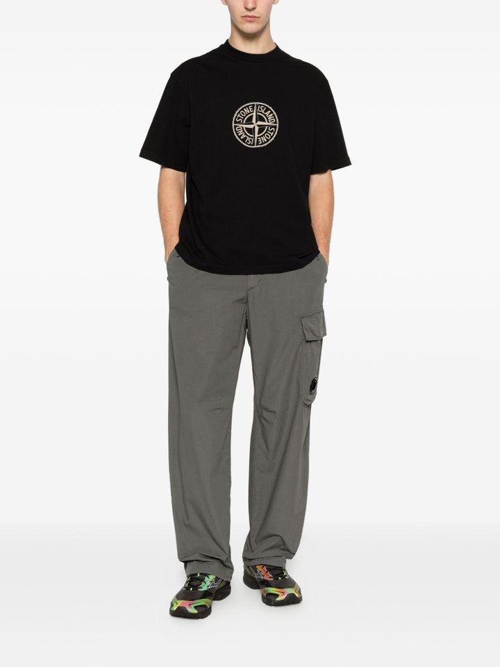 T-shirt nera con stampa logo 