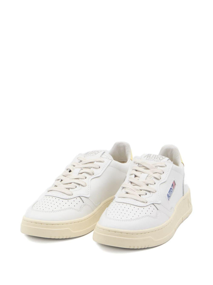 Sneakers Medalist 