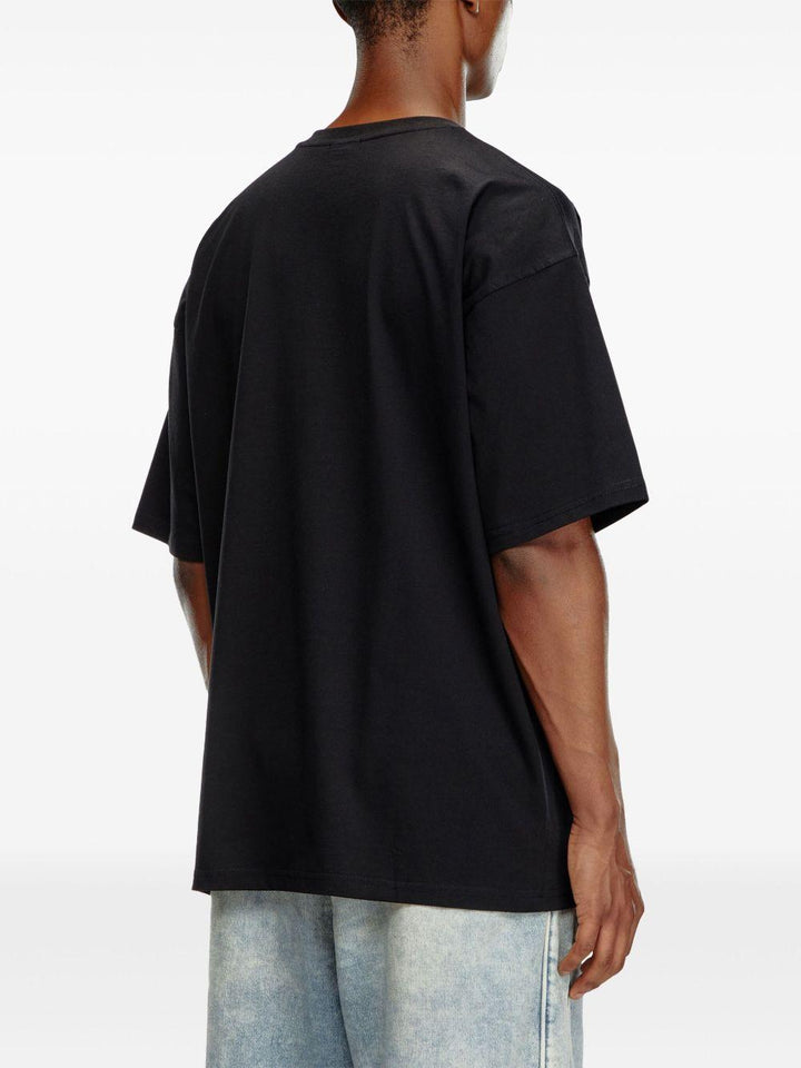 T-shirt nera logo traforato 