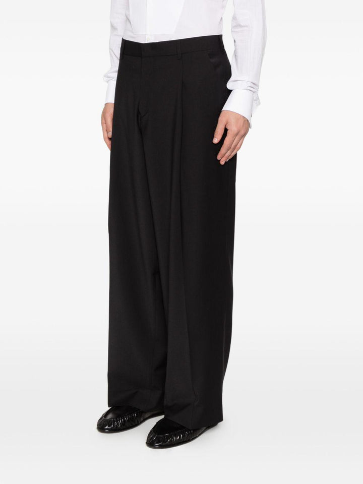 Pantaloni ampi con pinces neri 