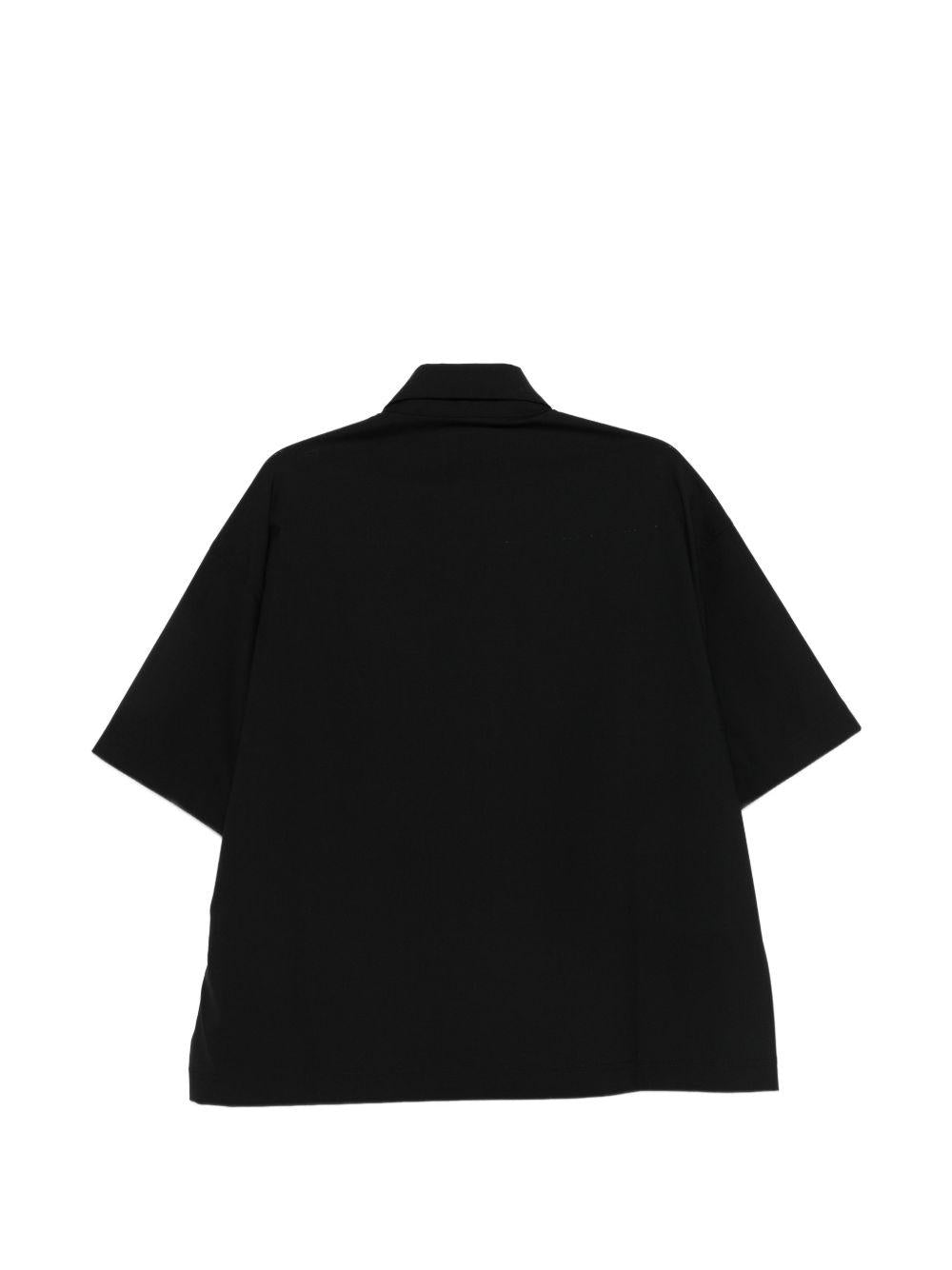 Camicia nera con logo ricamato 