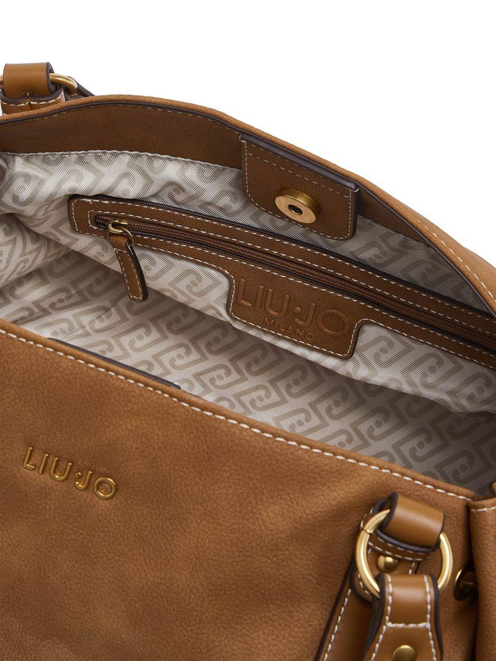 Borsa tote con ciondolo 