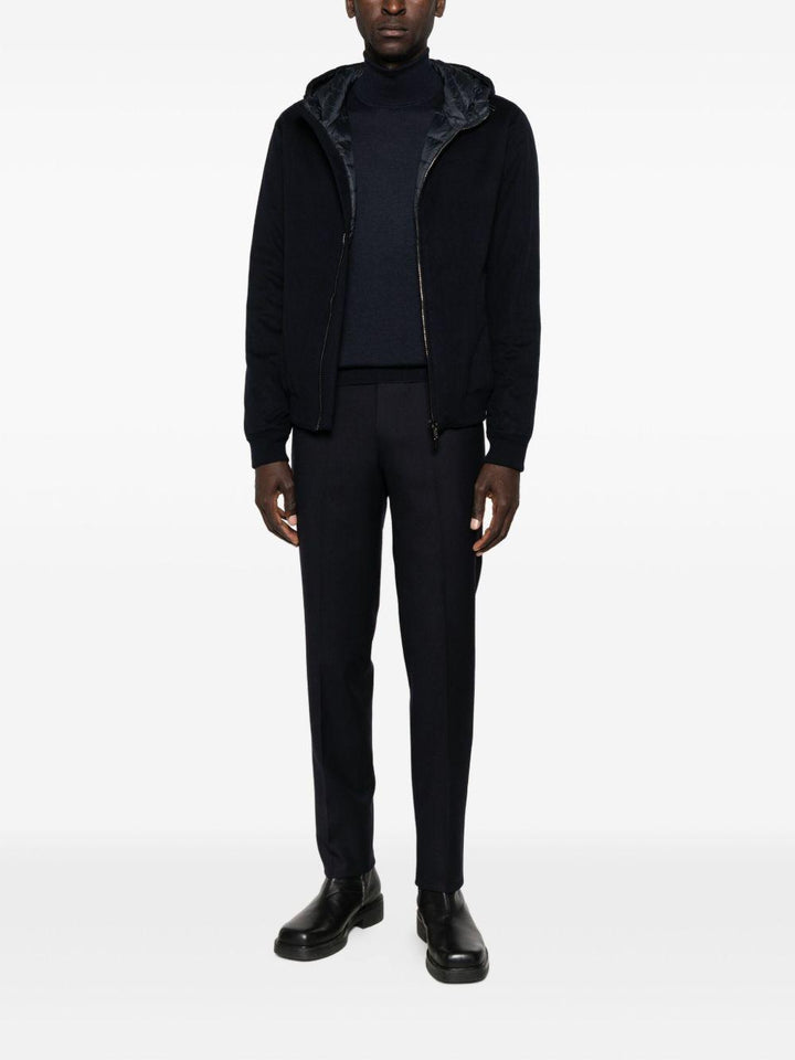 Maglione a collo alto blu navy