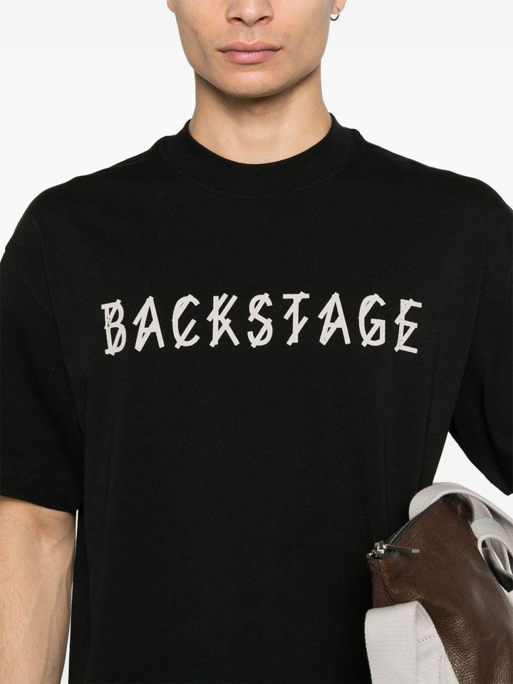 T-shirt nera 