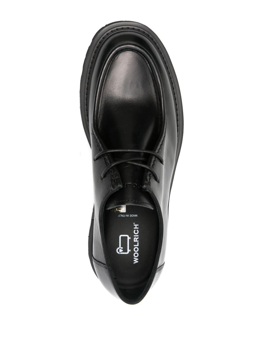 Derby in pelle neri 