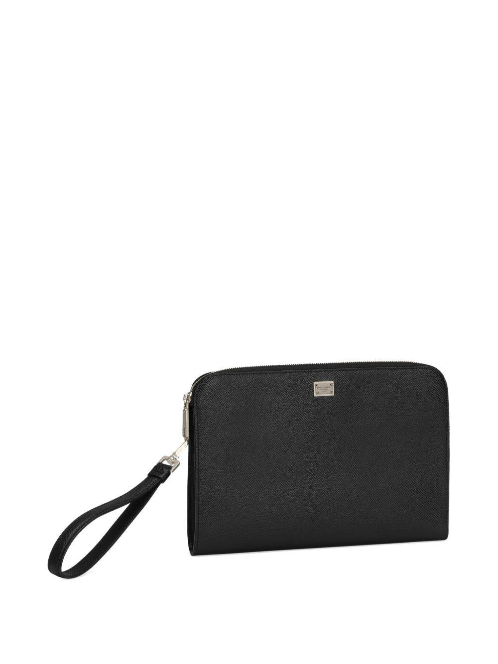 Clutch nera in pelle con zip e logo 