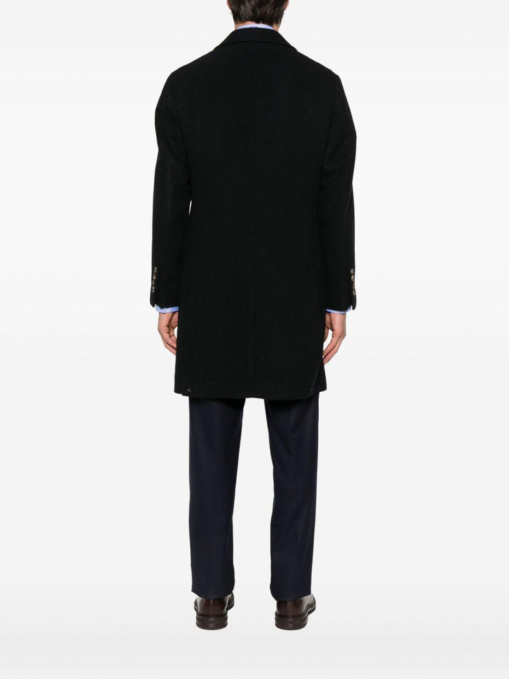 Cappotto nero con tasche applicate e revers classici 