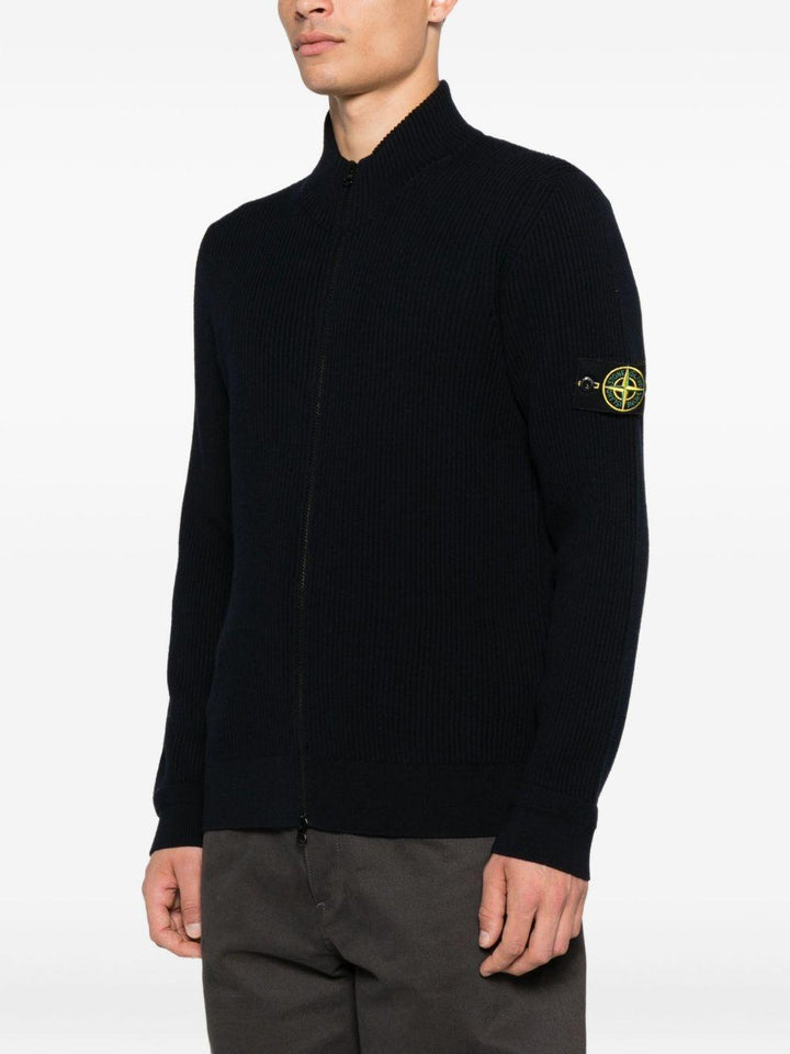 Cardigan blu scuro a coste con zip e collo alto 