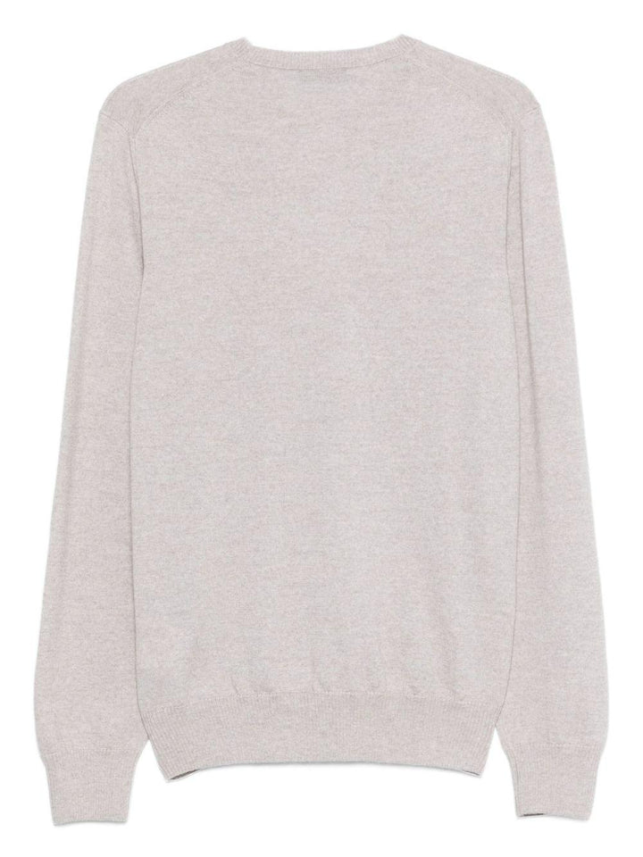 Maglione grigio con scollo rotondo