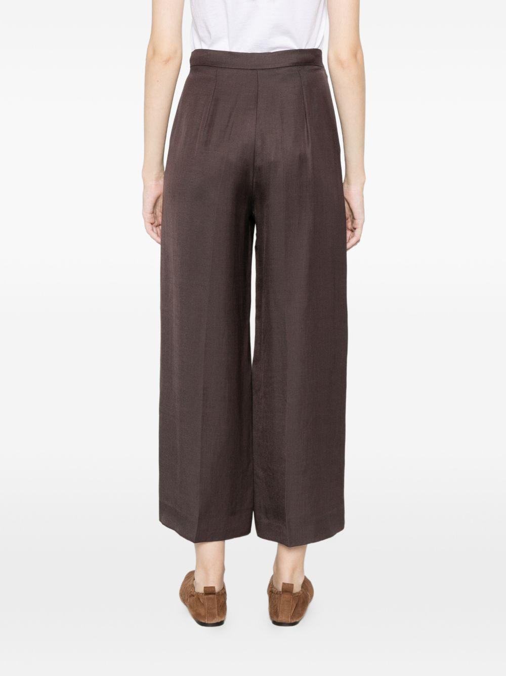 Pantaloni con piega 