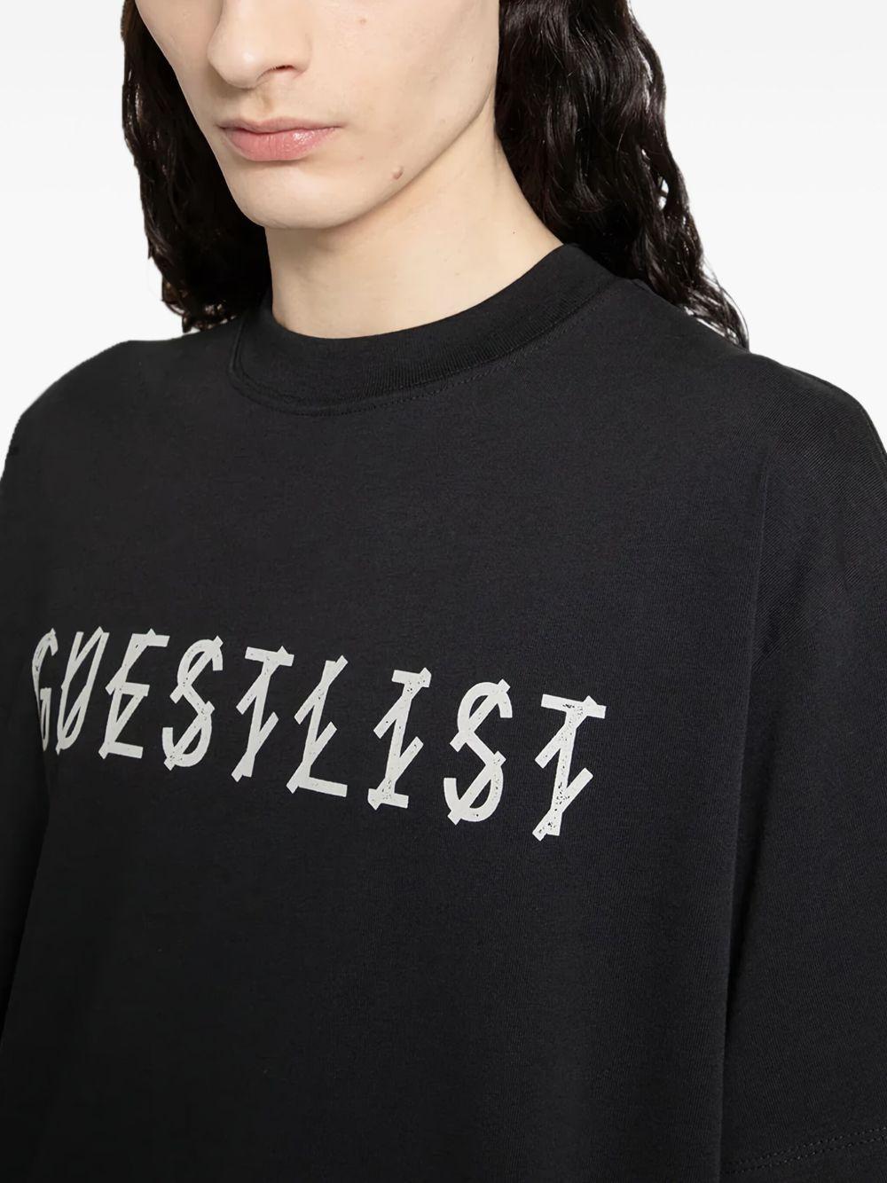 T-shirt nera 