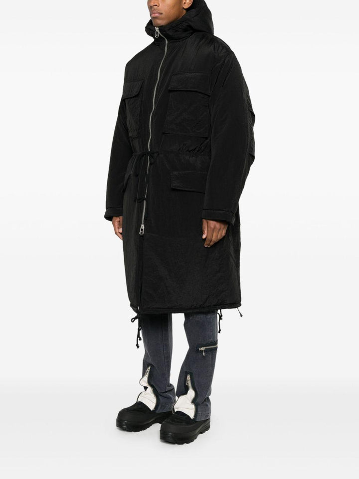 Cappotto imbottito con cappuccio nero 
