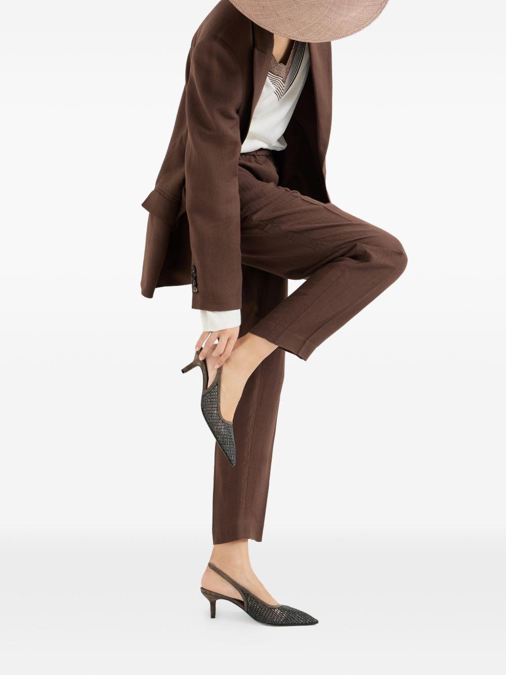 Pumps con cinturino posteriore 