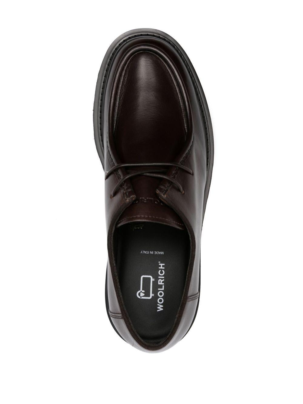 Derby in pelle marrone cedro 